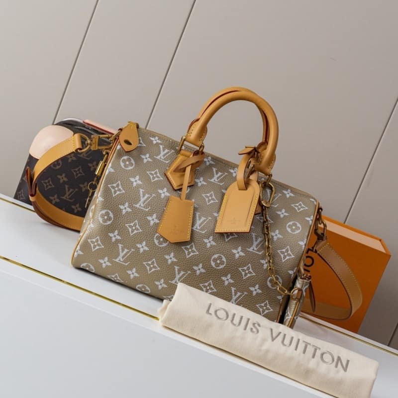 Coach 1688 款式 194, view 1