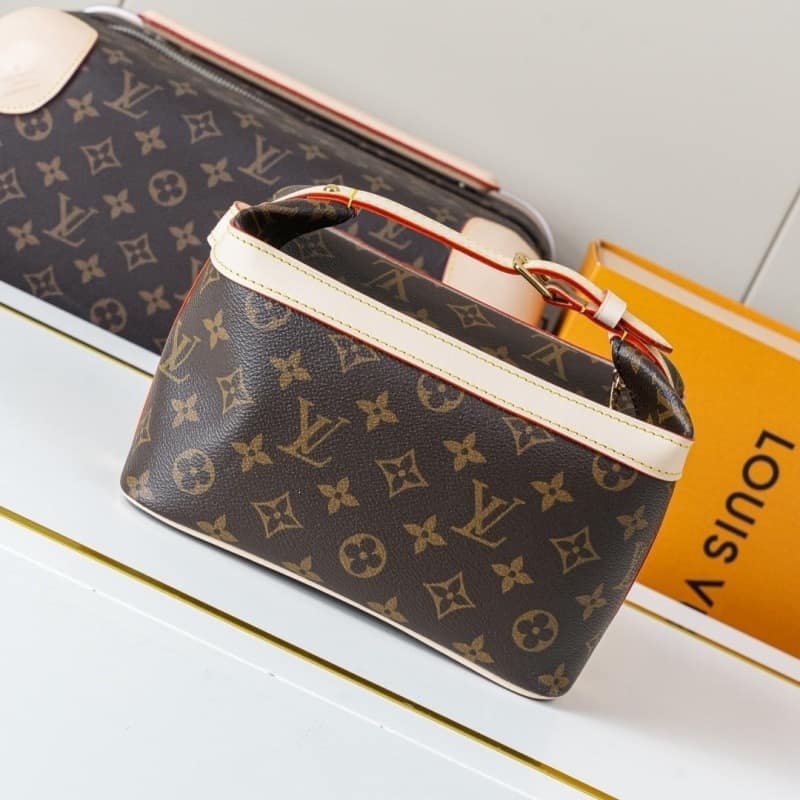 Louis Vuitton 1688 款式 50, view 1